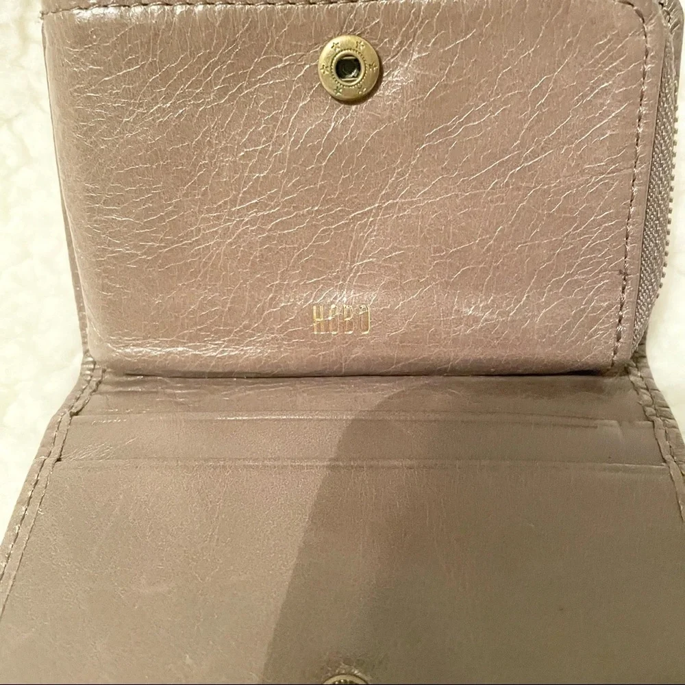 Hobo Key Fob Wallet - Picture 4 of 6